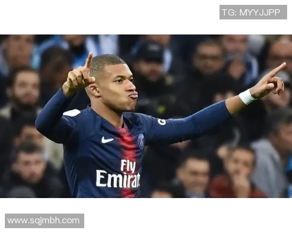 足球明星球鞋大揭秘：从梅西到C罗的个性化选择与设计理念