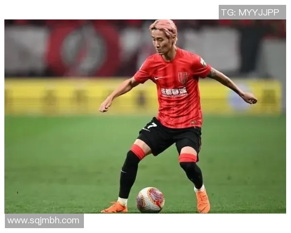 足球明星西服时尚混剪展现运动与优雅的完美结合 足球明星西服时尚混剪展现运动与优雅的完美结合